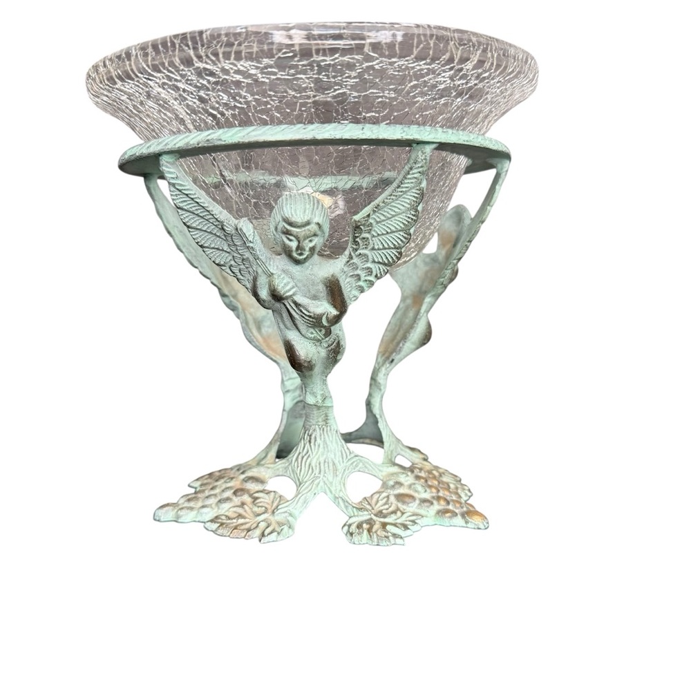 VINTAGE CRACKLE GLASS CENTERPIECE BOWL WITH VERDIGRIS CHERUB BASE - Picture 2 of 9